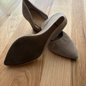 FRANCO SARTO SUEDE POINTED TOE WEDGE HEELS - Size 8